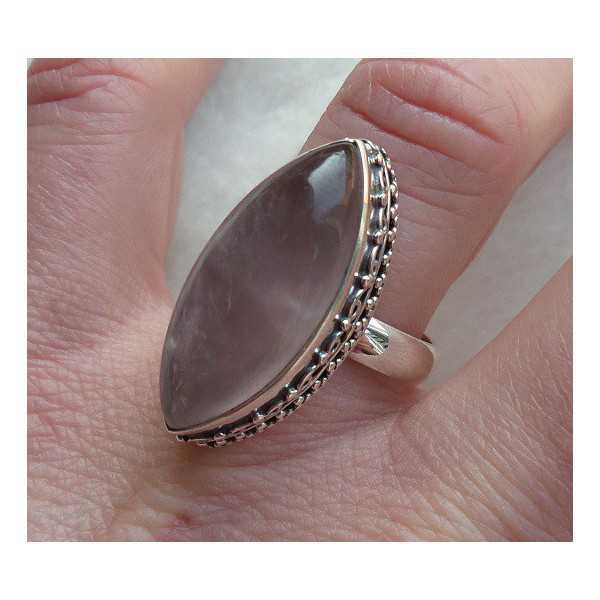 Zilveren ring gezet met marquise Rozenkwarts 17.3 mm 