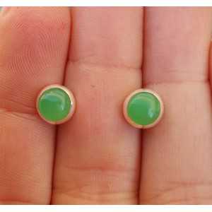 Silver oorknoppen set with round Chrysoprase