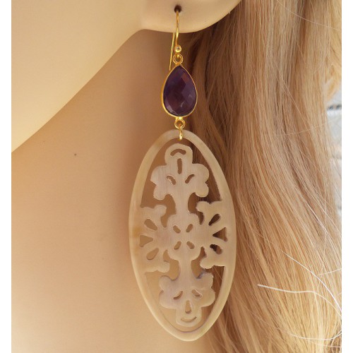 Vergoldete Ohrringe mit Amethyst und buffalo horn