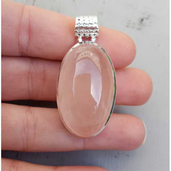 Silver pendant set with oval cabochon rose quartz