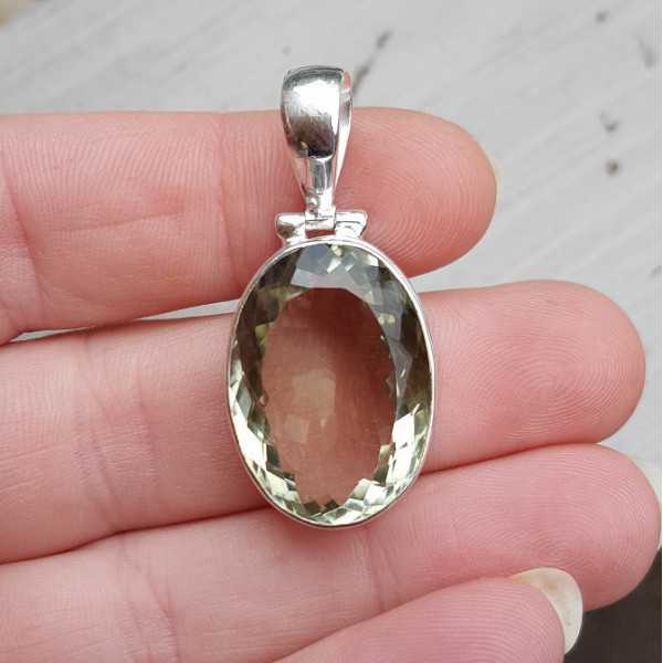 Silver pendant set with oval faceted green Amethyst