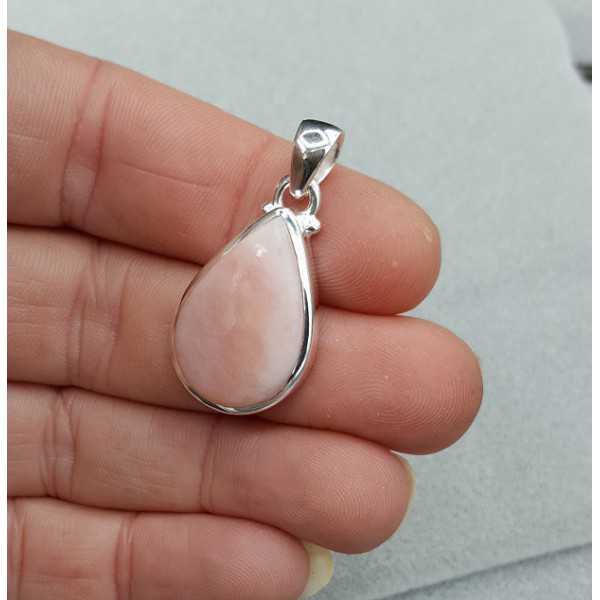 Silver pendant with drop-shaped pink Opal