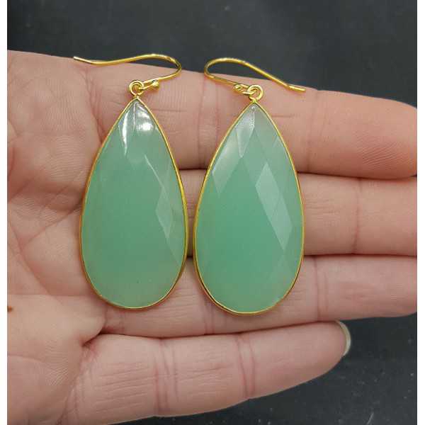 Vergoldete Ohrringe mit großen schmalen aqua Chalcedon