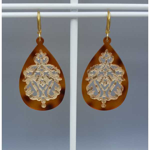 Earrings with brown golden lace resin pendant