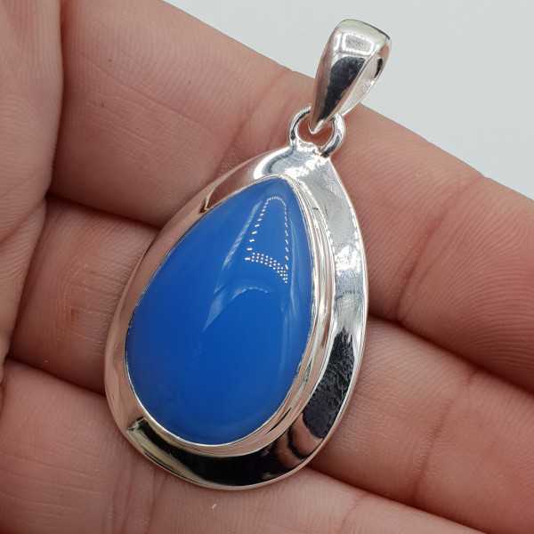 Zilveren hanger druppelvormige blauw Chalcedoon in strakke setting