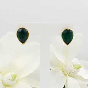 Gold plated oorknoppen set with green Onyx