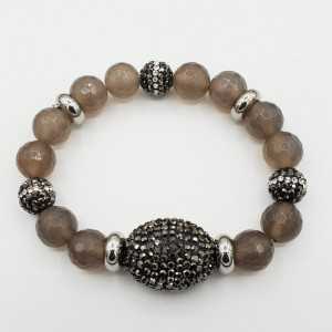 Bracelet from grey Agate and crystals