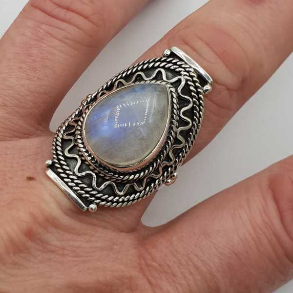 Silver ring set with oval cabochon Moonstone 18.5 mm