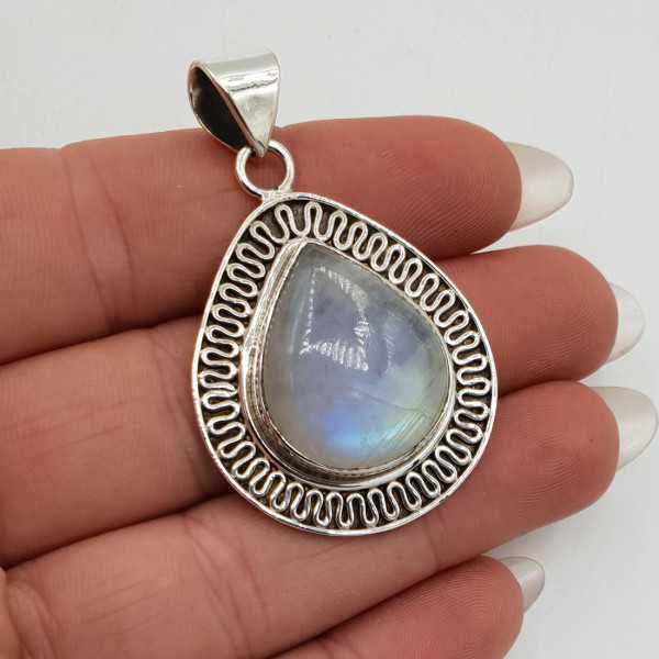 Silver pendant with wide oval Moonstone carved setting