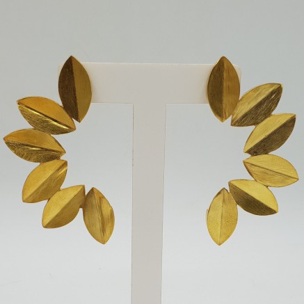 Gold-plated drop earrings leaves