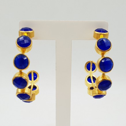 Gold-plated creole with cobalt blue Chalcedony