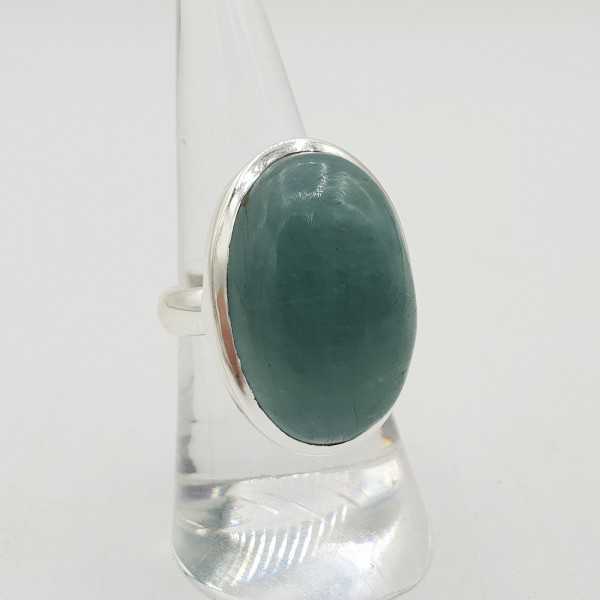 Zilveren ring gezet met ovale cabochon Aquamarijn 17 mm