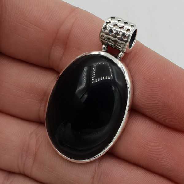 Zilveren hanger met cabochon geslepen zwarte Onyx