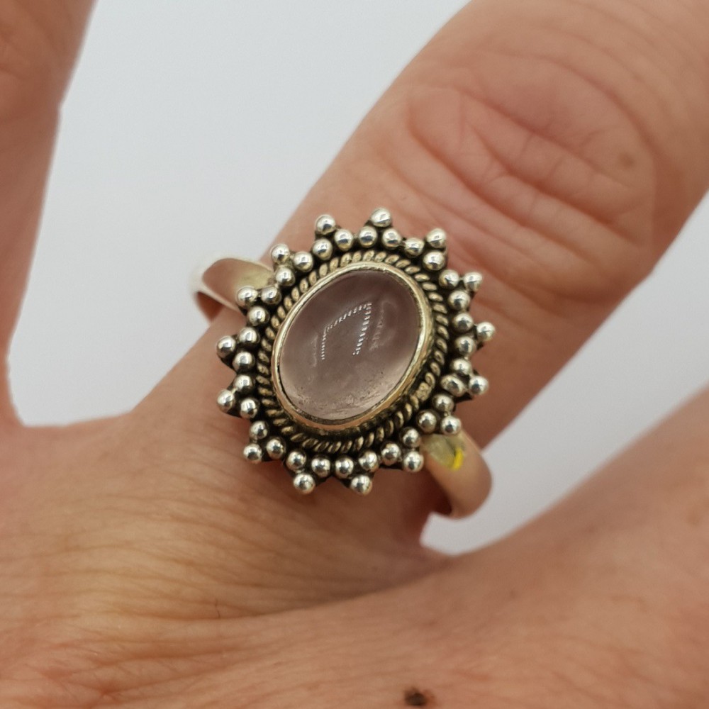 925 Sterling Silver ring with oval rose quartz