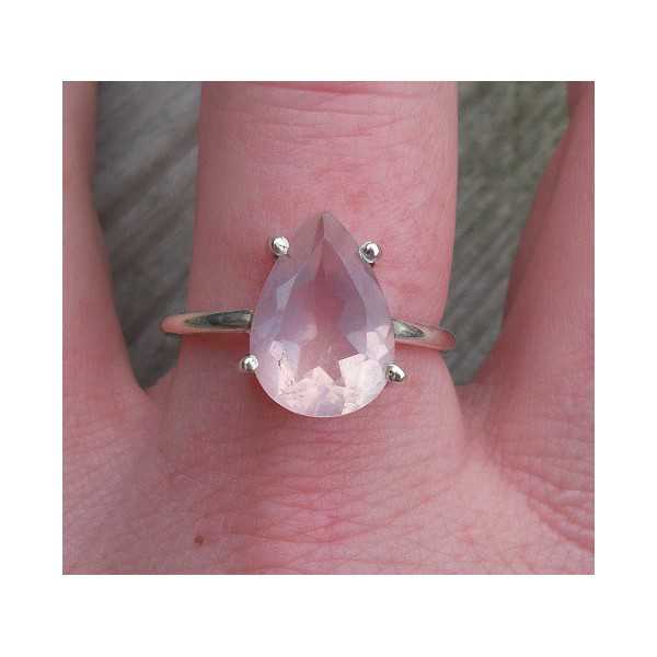 Silver ring set with oval shape faceted rose quartz 18.5 mm