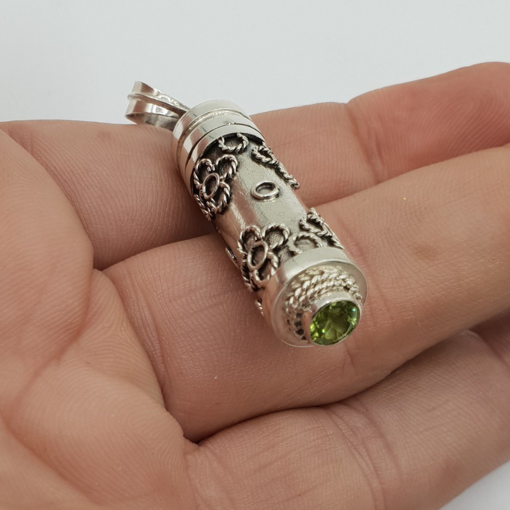 Silver perfume pendant / ash pendant Peridot Medium