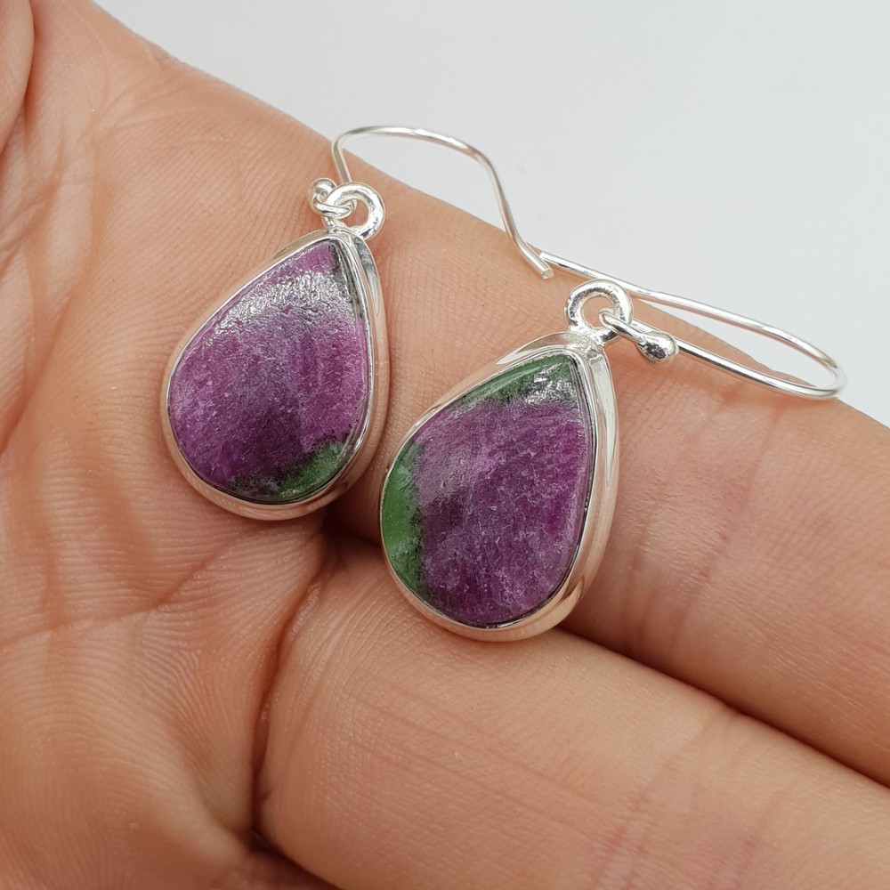 925 Sterling silver earrings set with Robijn Zoisite