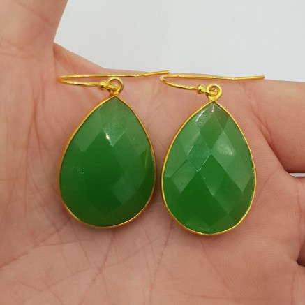 Gilded earrings with apples green chalcedone