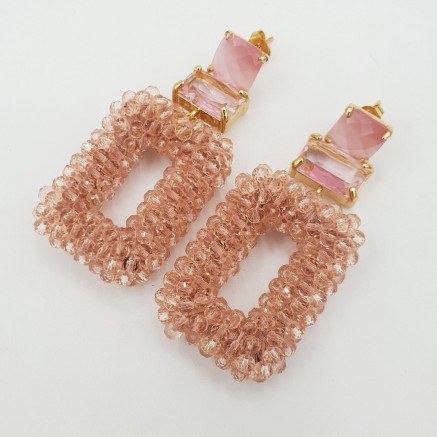 Gilded earrings with rectangular pink crystal pendant and crystal