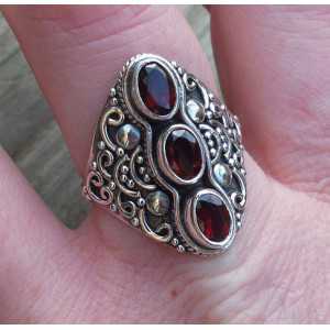 Silber ring set mit drei Facetten-Granaten 18,5 mm
