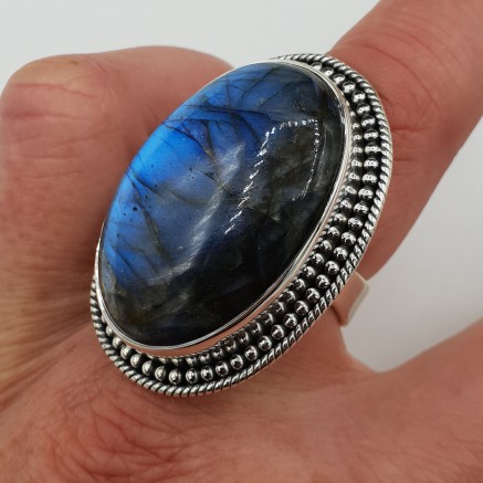 925 Sterling Zilveren Ring set with wide oval labradorite adjustable