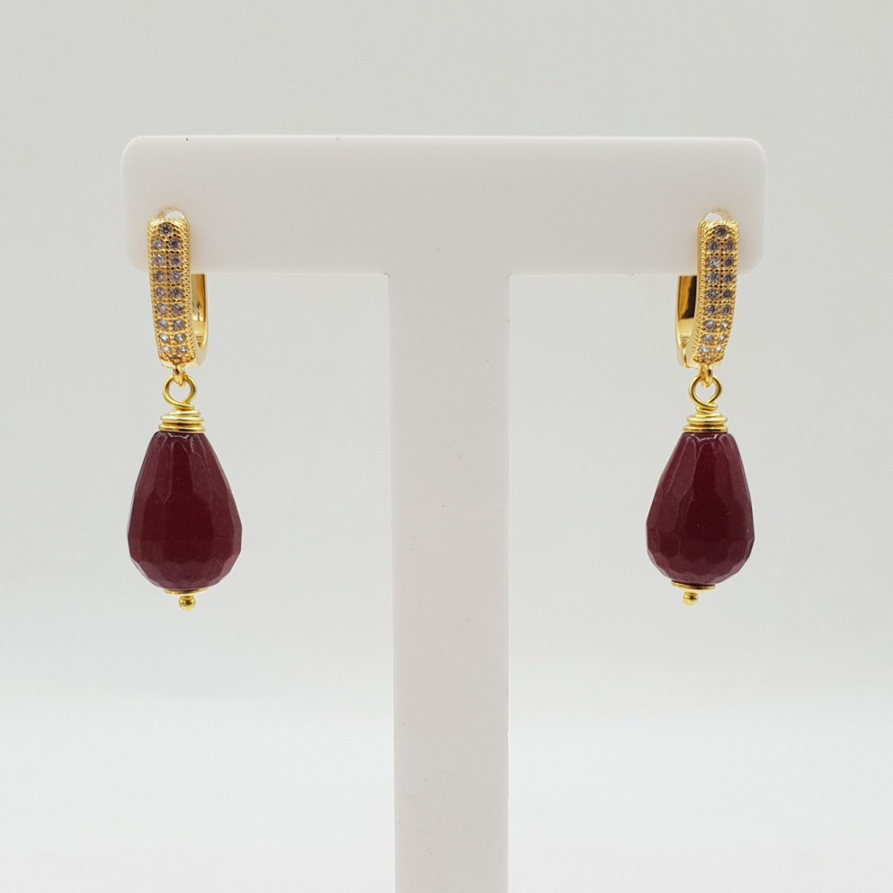 Gilded earrings red jade drop