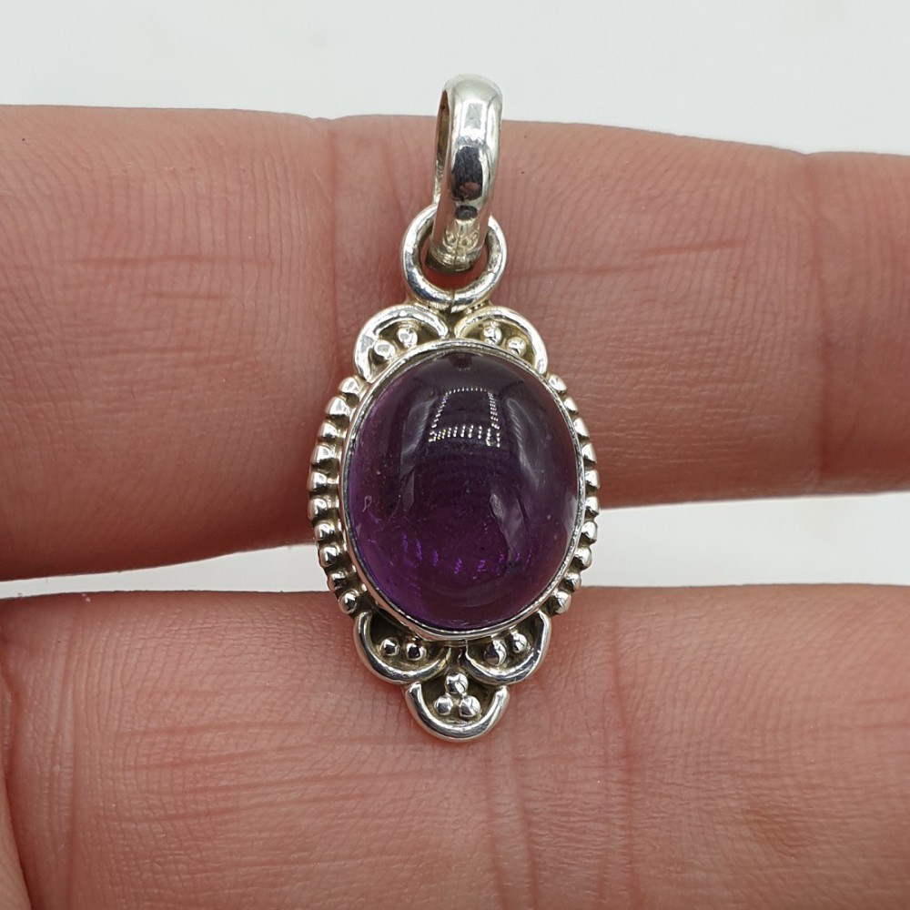 925 Sterling silver pendant set with amethyst