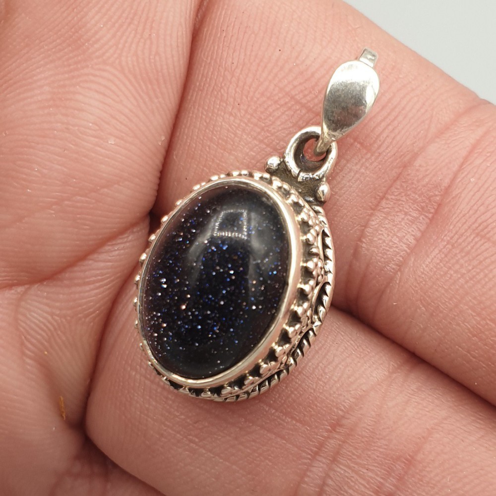 925 Sterling silver pendant with blue gold stone