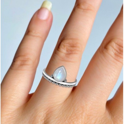 925 Sterling silver ring drop -shaped moonstone