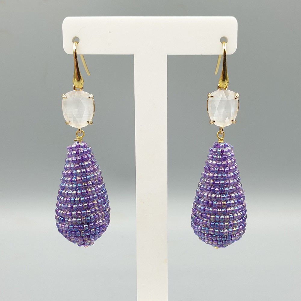 Gilded earrings cat eye and purple beads drop