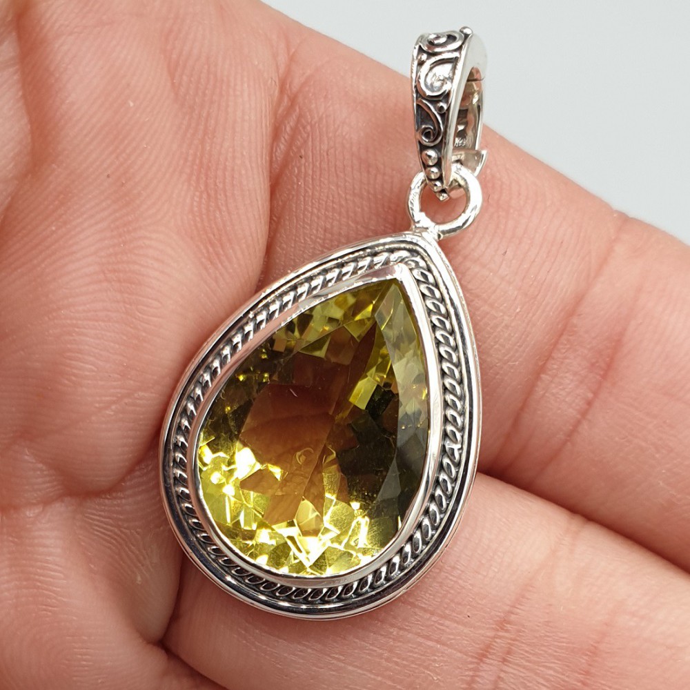 925 Sterling Silver Pendant set with Lemon Topaz