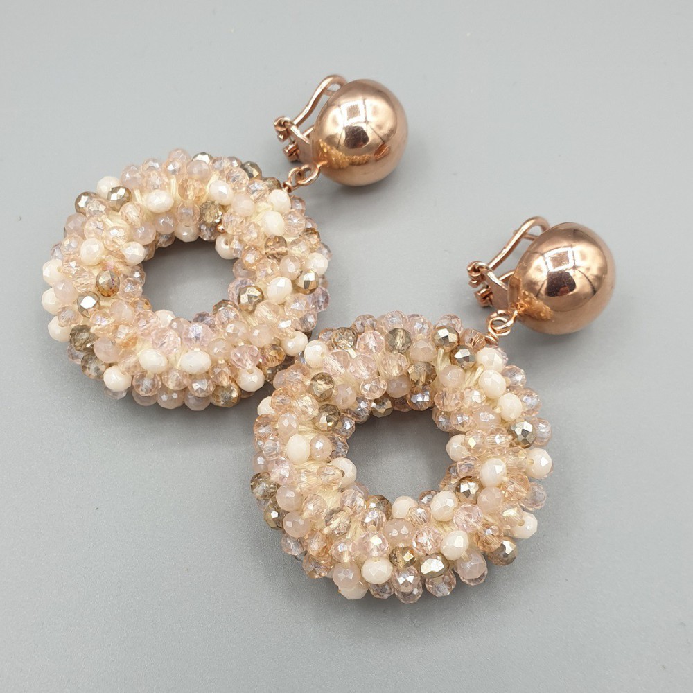 Rosé gilt earrings round pendant of crystals