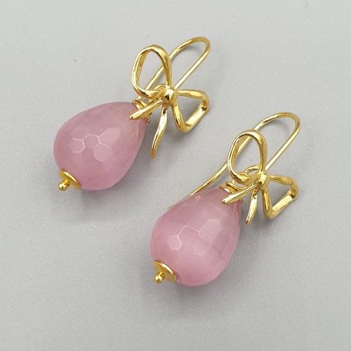 Earrings with pink cat eye...