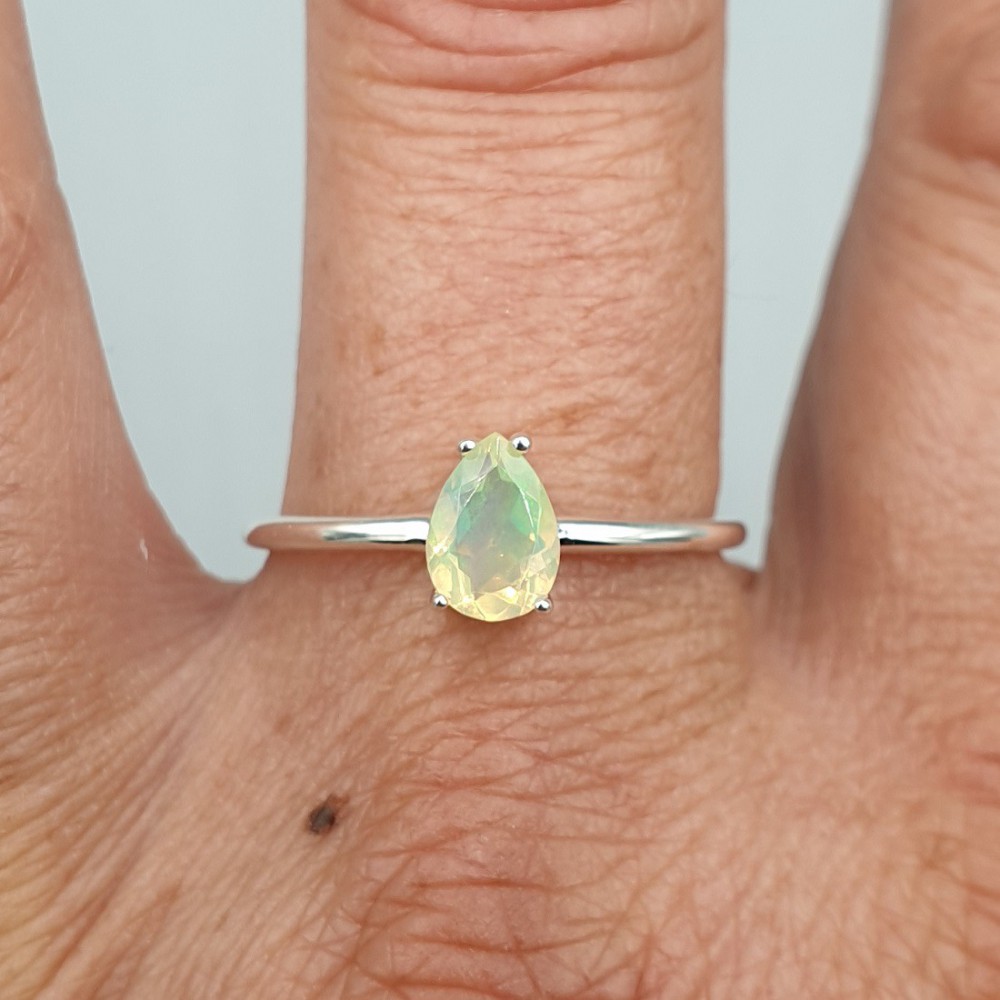 925 Sterling Zilveren Ring with Ethiopian opal 19 mm