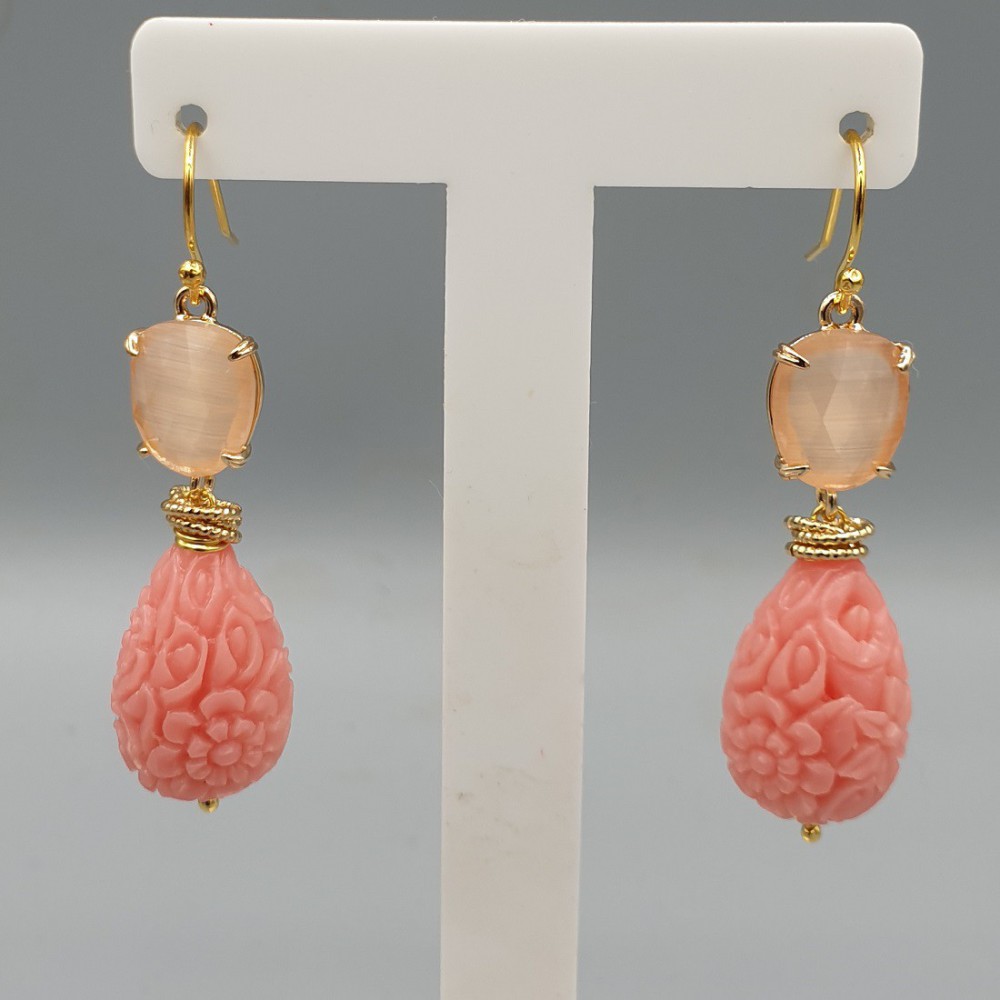 Gilded earrings carved salmon colorful resin and cat eye