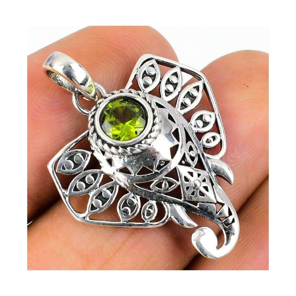 925 Sterling Silver Pendant Elephant with Peridot