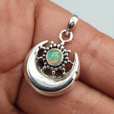 925 Sterling Silver Pendant Round Ethiopian Opaal