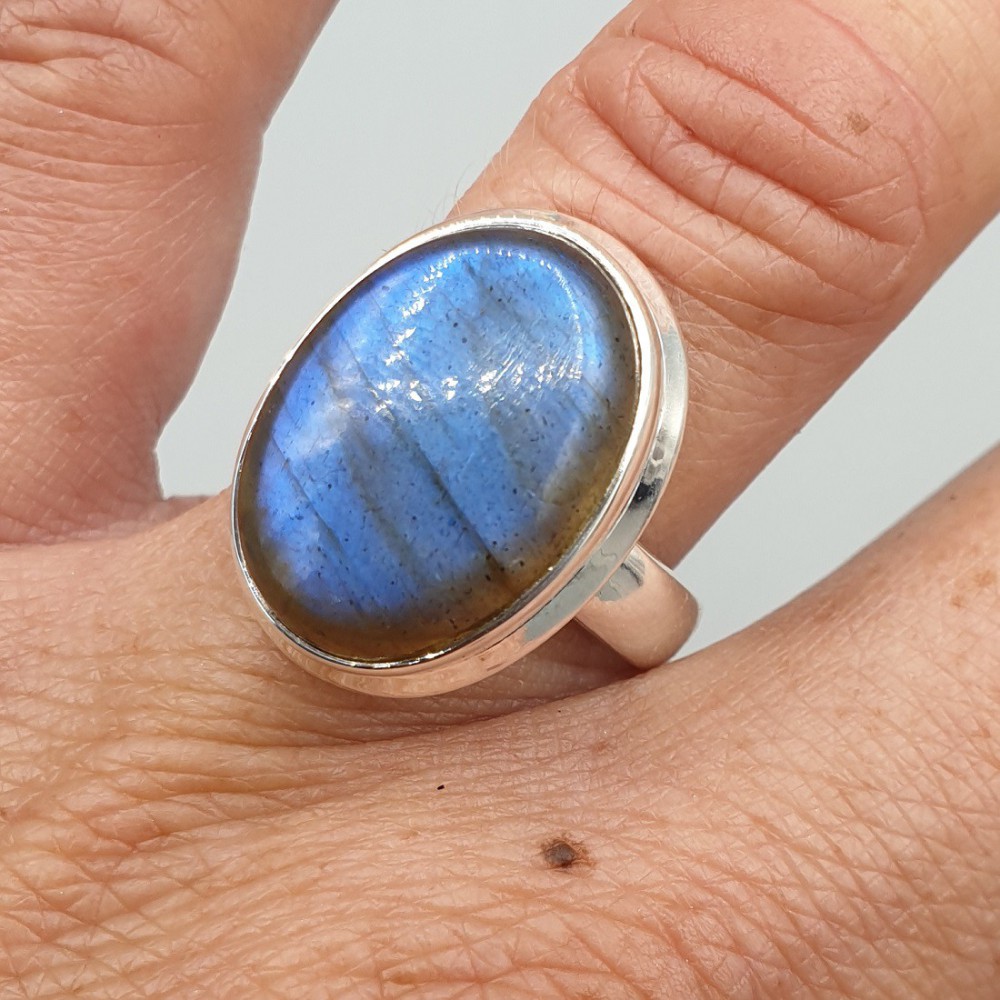 925 Sterling Zilveren Ring Ovale Labradorite 17.5 mm