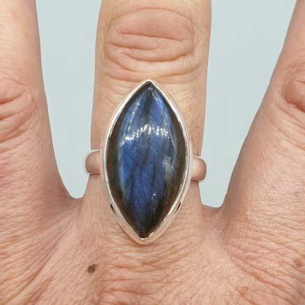 925 Sterling Silver ring Labradorite 18 mm