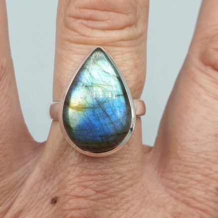 925 Sterling Silver ring Labradorite 17.7 mm