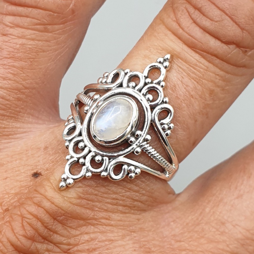 925 Sterling Silver Ring Oval Moonstone