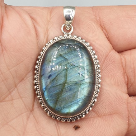 925 Sterling Silver Pendant Ovale Cabochon Labradorite