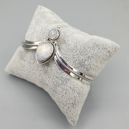 925 Sterling Silver Bangle Rainbow Moonstone