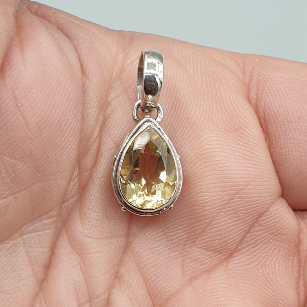 925 Sterling Silver Pendant Facet cut citrine