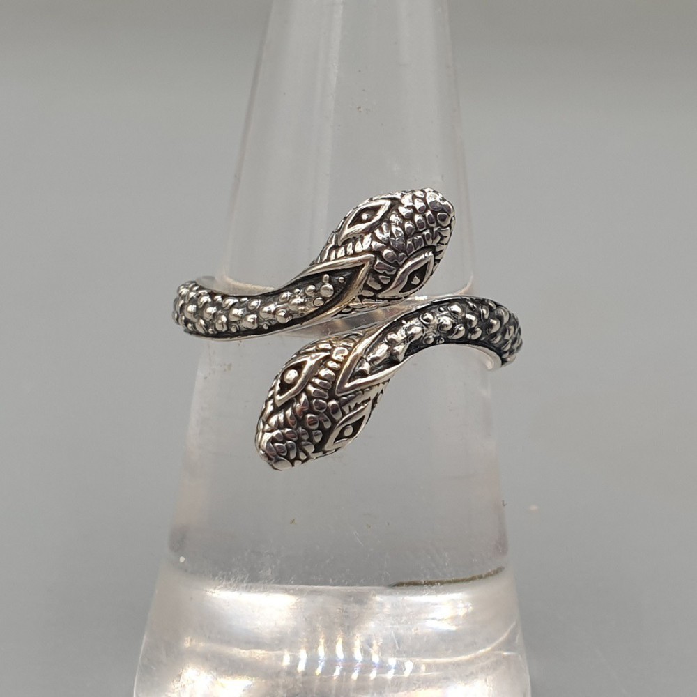 Sterling silver snakes ring