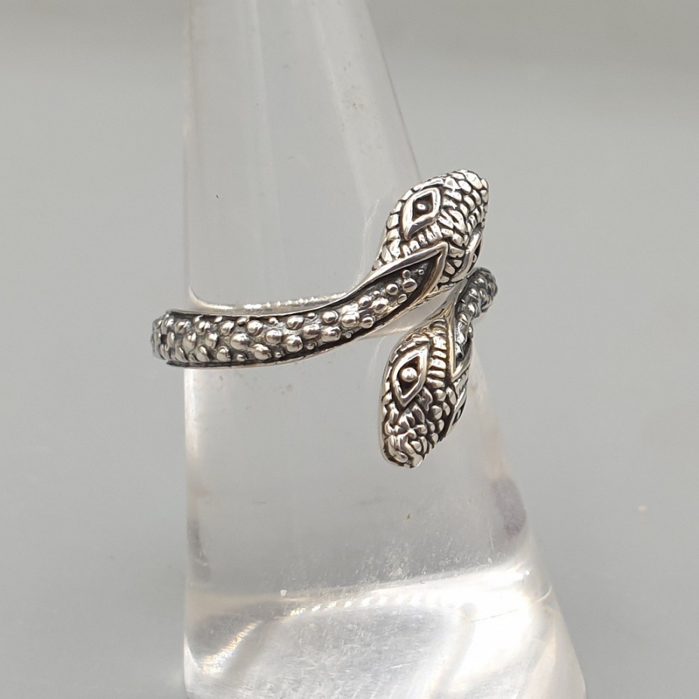 Sterling silver snakes ring