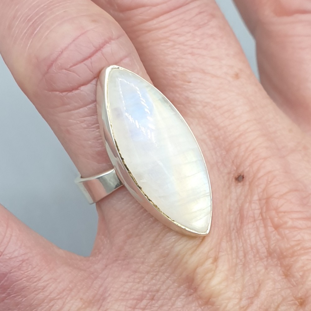 925 Sterling Zilveren Ring set with Marquise Moonstone