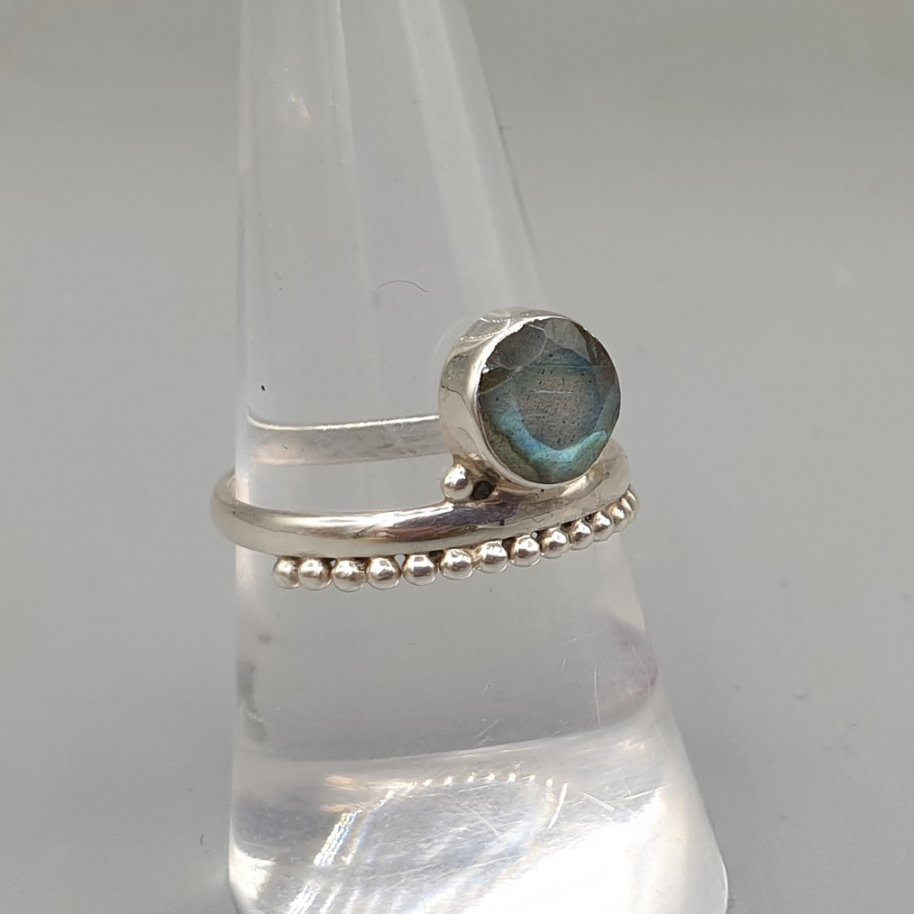 925 Sterling Zilveren Ring Round Facet Labradorite 17.3 mm