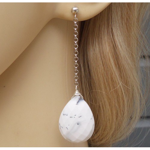 Silver long earrings with Dendriet Opaal Briolet