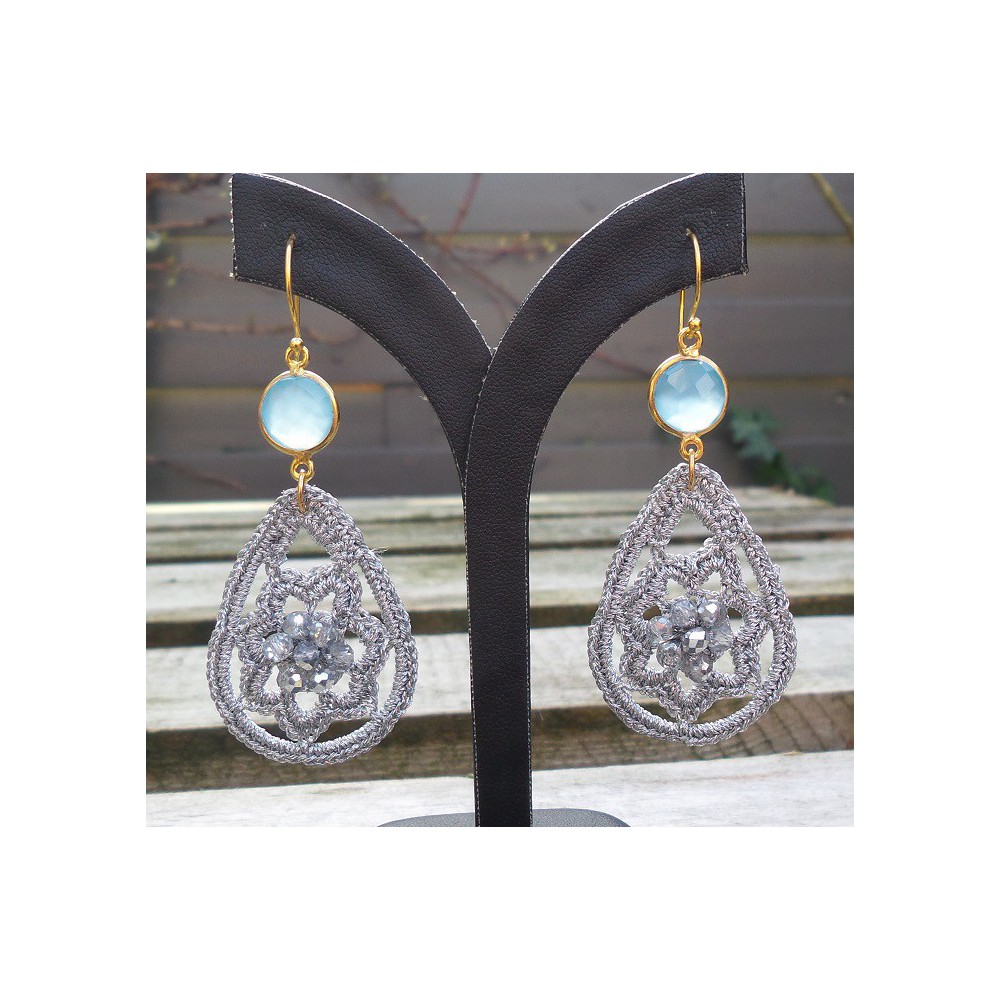 Gilt earrings blue chalcedony and pendant of silk wire